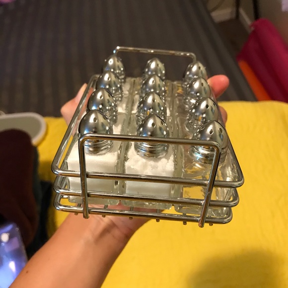 S&P shakers - Picture 4 of 4